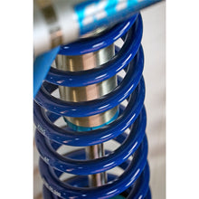 Load image into Gallery viewer, Rear-King-Reservoir-Shocks---05-22-Ford-F-250F-350-Super-Duty-W-4-8-Lift