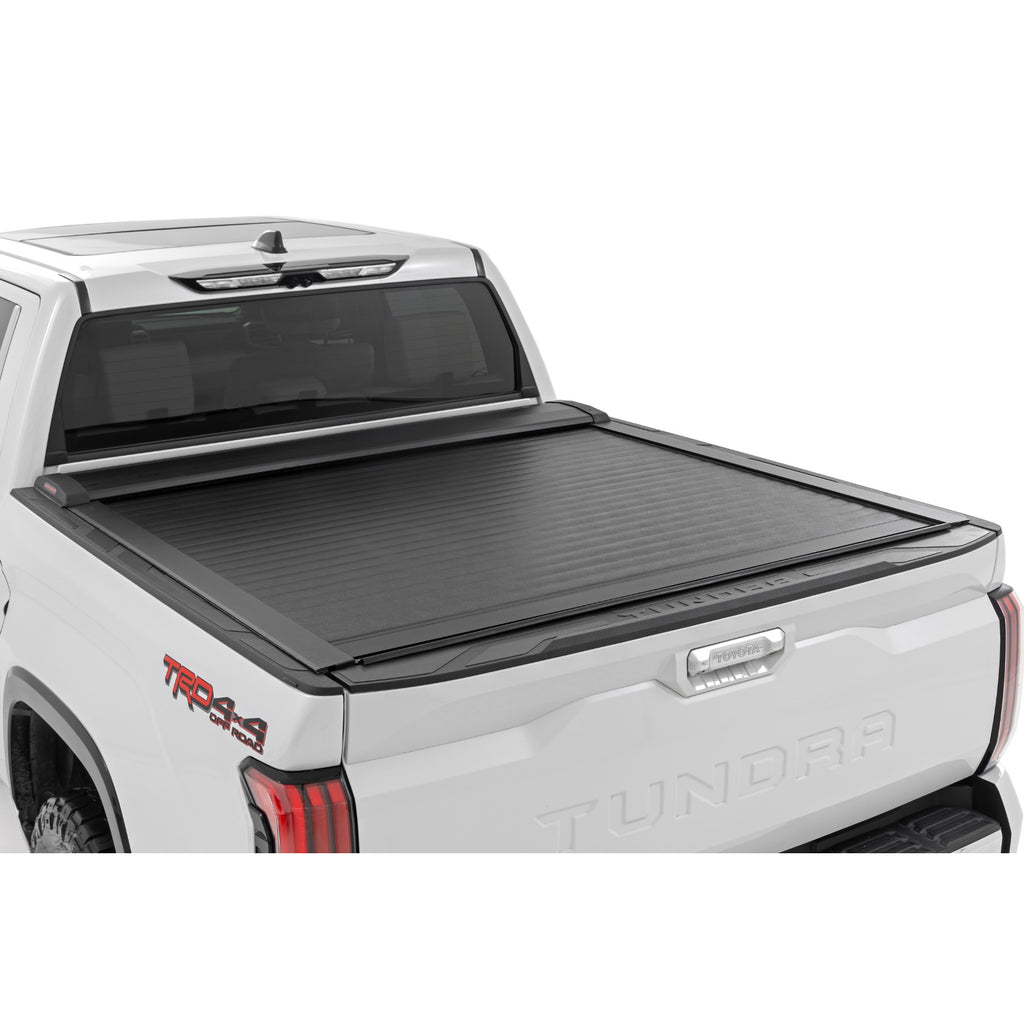 Retractable-Bed-Cover-5-Foot-7-Inch-Bed-Toyota-Tundra-(2022-2023)-Rough-Country