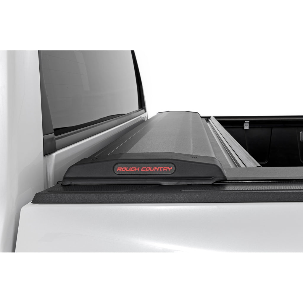 Retractable-Bed-Cover-5-Foot-7-Inch-Bed-Toyota-Tundra-(2022-2023)-Rough-Country
