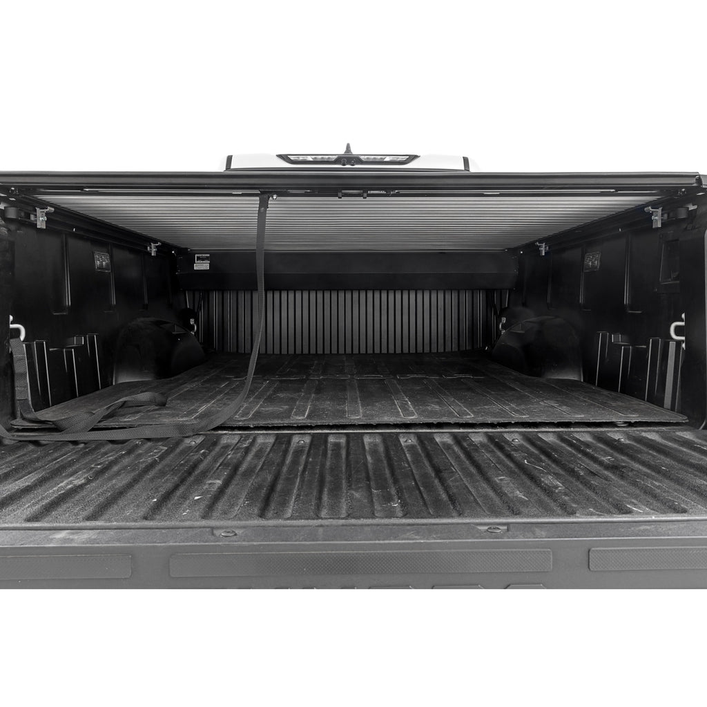 Retractable-Bed-Cover-5-Foot-7-Inch-Bed-Toyota-Tundra-(2022-2023)-Rough-Country
