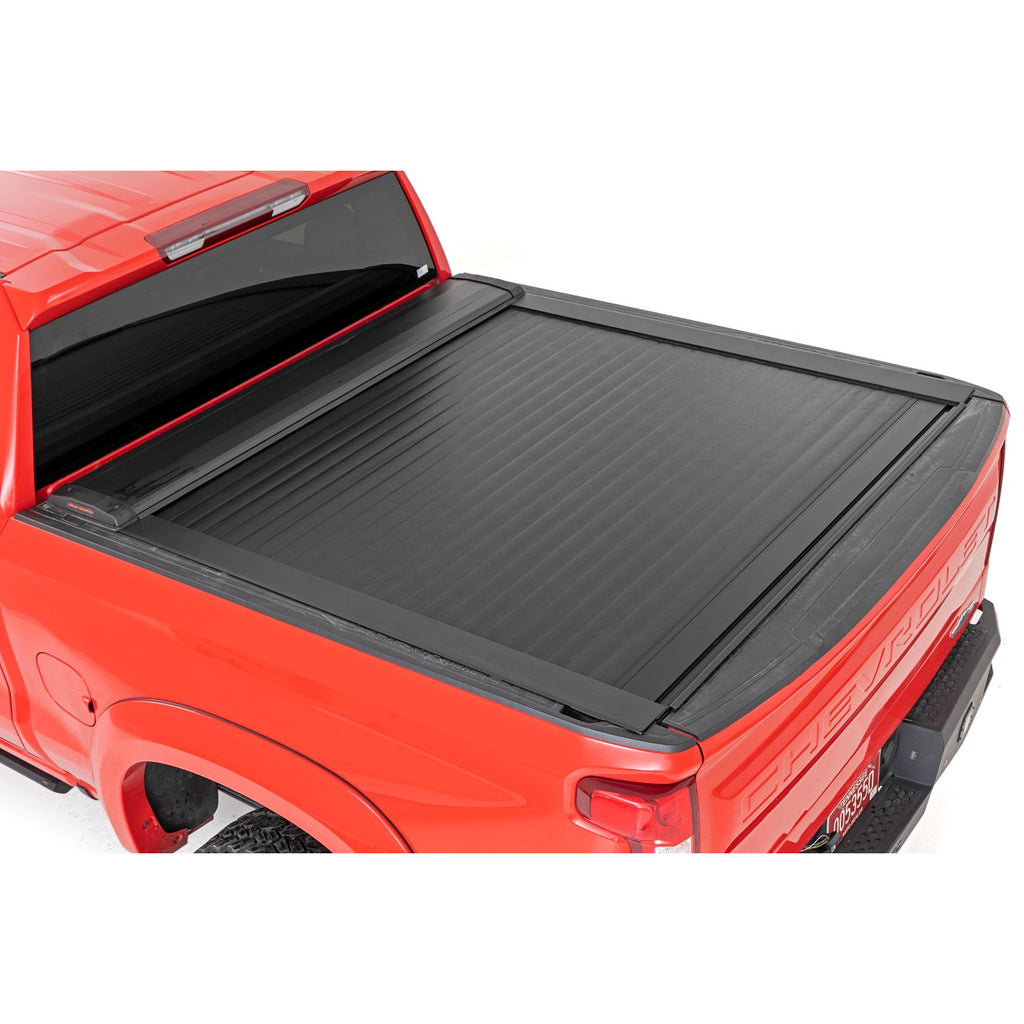 Retractable-Bed-Cover-5.7-Foot-Bed-19-22-ChevyGmc-1500-Rough-Country