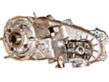 Load image into Gallery viewer, Omix S-52099310 Transfer Case for Select Jeep Cherokee, Jeep Grand Cherokee, Jeep TJ, Jeep Wrangler
