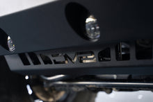 Load image into Gallery viewer, DV8 Offroad SPJL-02 JL/JT Front Bumper Sway-Bar Disconnect Motor Skid Plate