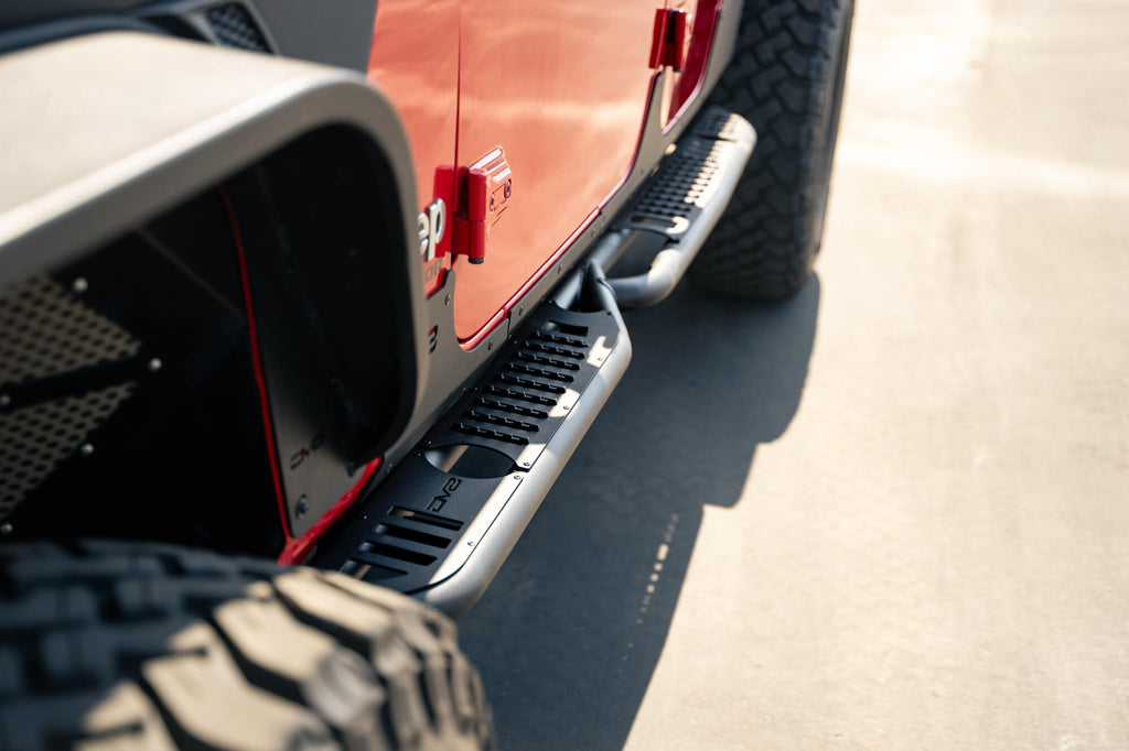 DV8 Offroad SRGL-08 Jeep Gladiator JT OE Plus Side Steps