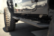 Load image into Gallery viewer, DV8 Offroad SRJL-08 Jeep Wrangler JL OE Plus 4-Door Side Steps