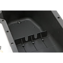 Load image into Gallery viewer, Sb-Chevy-305-350-(80-85)-Finned-Aluminum-Engine-Oil-Pan--Black-Finish