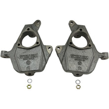 Load image into Gallery viewer, Spindle-Set-99-06-SilveradoSierra-17-Or-Larger-Wheels-Only