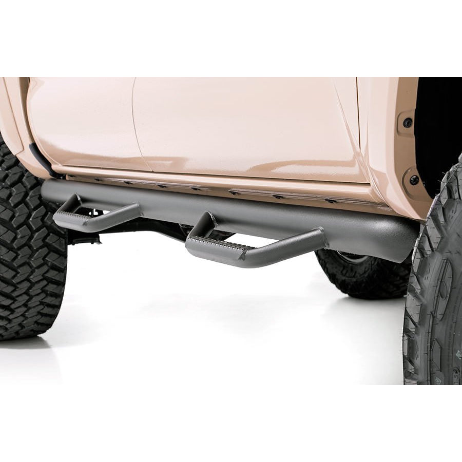 Toyota-Wheel-To-Wheel-Nerf-Steps-05-20-Tacoma-Double-Cab-5-Foot-Bed-Rough-Country
