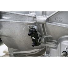 Load image into Gallery viewer, Trans-Oil-Cooler-Adapter-Gm-6L806L908L90e