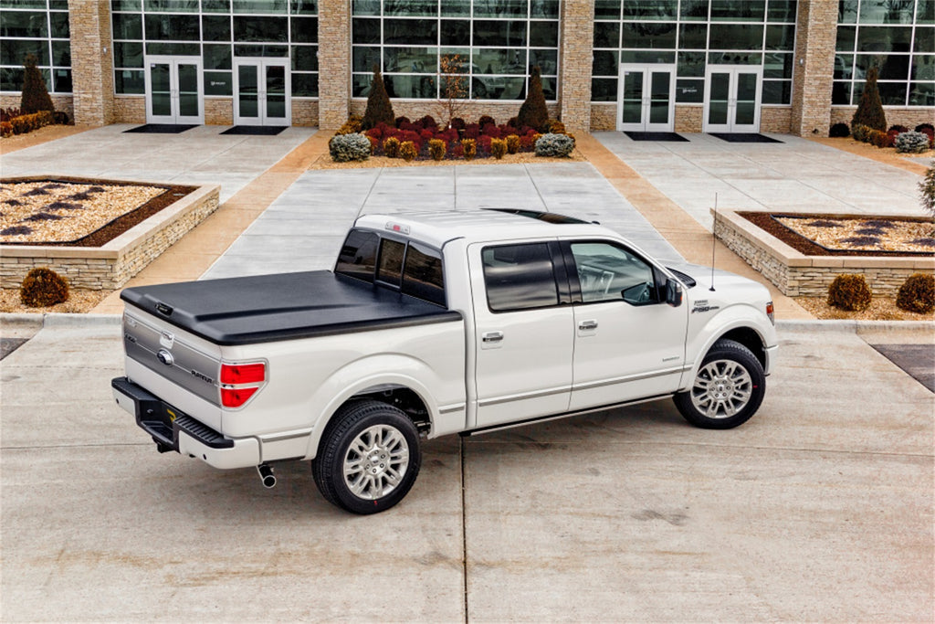 Undercover UC2218 Elite 21-25 F150 6ft.7in. w/out Pro-Access Tailgate-Blk Txt for Select Ford F-150