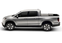 Load image into Gallery viewer, Undercover FX81000 Flex 17-25 Ridgeline 5ft. for Select Honda Ridgeline