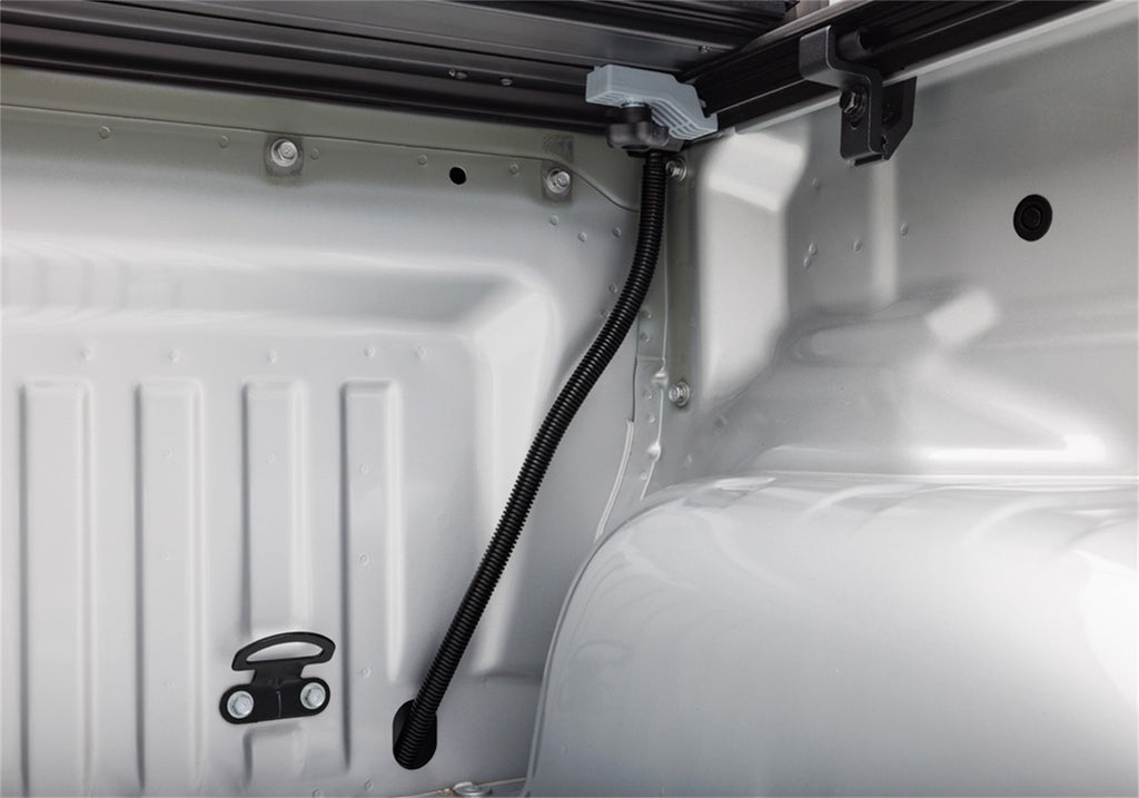 Undercover FX51020 Flex 22-26 Frontier 5ft. w/or w/out Utili-Track System for Select Nissan Frontier