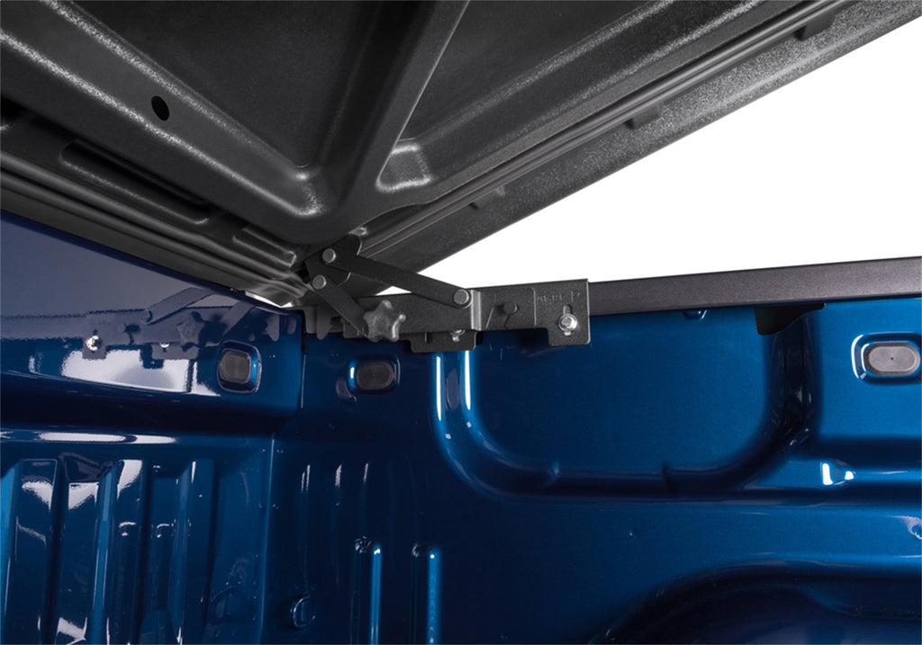 Undercover UC2216L-D1 LUX 21-25 F150 6ft.7in. w/out Pro-Access Tailgate-D1 for Select Ford F-150