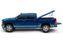 Load image into Gallery viewer, Undercover UC1066S SE Smooth 07-13 Silverado 5ft.9in. for Select Chevrolet Silverado