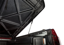 Load image into Gallery viewer, Undercover UC1076 SE 07-13 Silverado 1500/07-14 2500HD/3500HD 6ft.6in. for Select Chevrolet Silverado 1500, Chevrolet Silverado HD