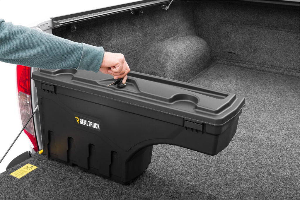 Undercover SC503D Swing Case 22-26 Frontier Driver for Select Nissan Frontier