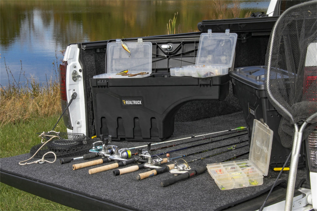 Undercover SC205D Swing Case 17-26 F250/350 Driver for Select Ford F-250 Super Duty, Ford F-350 Super Duty