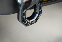 Load image into Gallery viewer, DV8 Offroad UNSK-01BL Black DV8 Elite Series D-Rings (Pair)