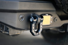Load image into Gallery viewer, DV8 Offroad UNSK-01BL Black DV8 Elite Series D-Rings (Pair)