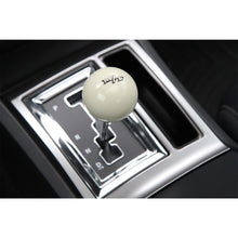 Load image into Gallery viewer, Universal-Fit-MT-Logo-Shift-Knob
