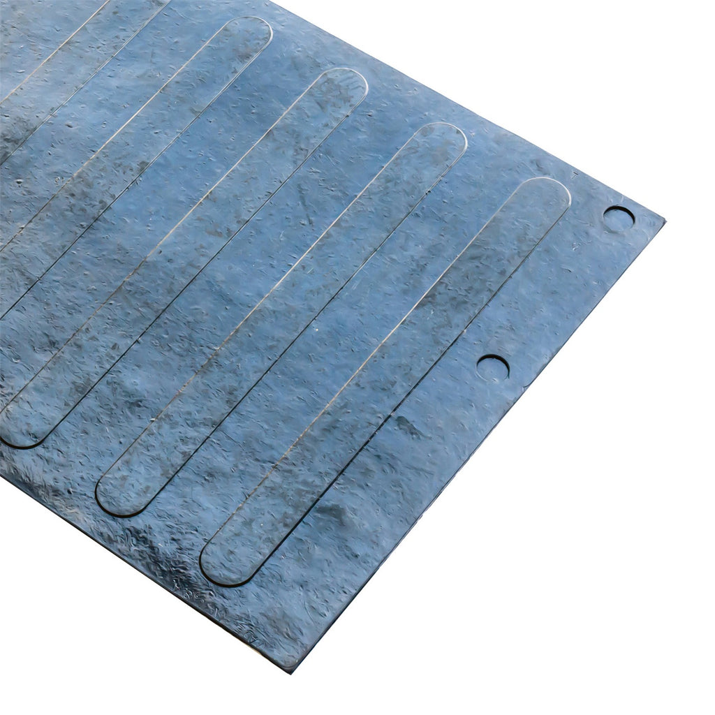 Universal-Mid-Size-Tailgate-Mat---Black