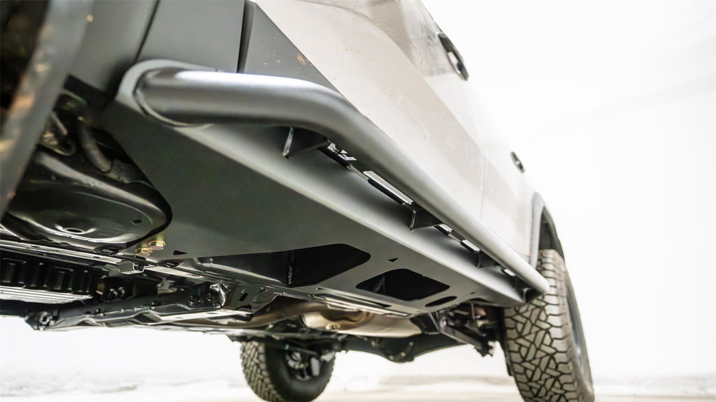 Fab Fours TL24-G6750-1 Rock Slider for Select Toyota Land Cruiser
