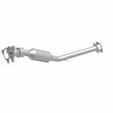 Load image into Gallery viewer, MagnaFlow Exhaust Products 51905 OEM Grade Direct-Fit Catalytic Converter for Select Chevrolet Cobalt, Chevrolet HHR, Pontiac G5, Saturn Ion