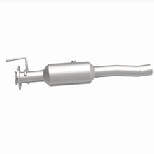 Load image into Gallery viewer, MagnaFlow Exhaust Products 280439 OEM Grade Direct-Fit Catalytic Converter for Select Ford F-450 Super Duty, Ford F-550 Super Duty