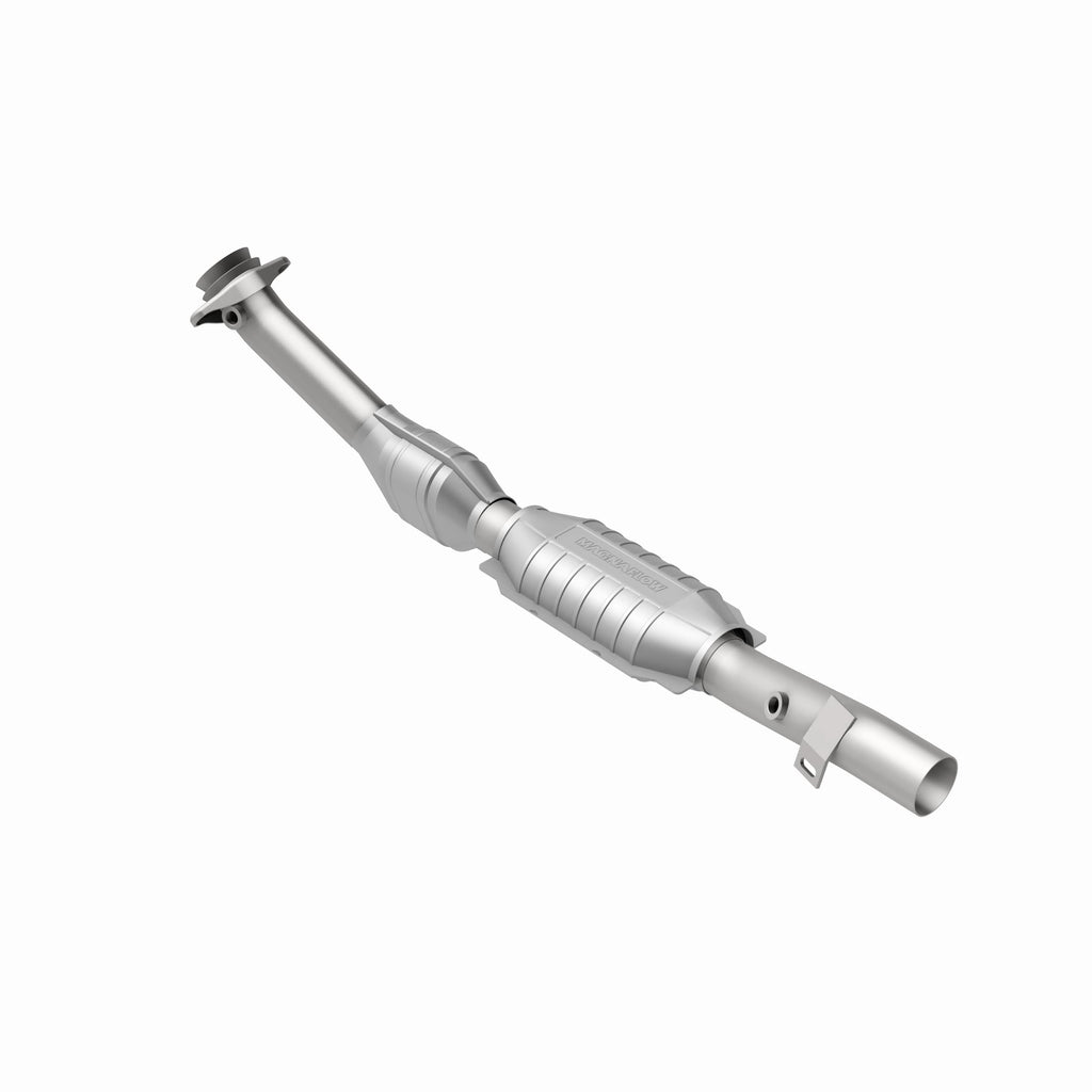 MagnaFlow Exhaust Products 51727 OEM Grade Direct-Fit Catalytic Converter for Select Ford F-150, Ford F-150 Heritage