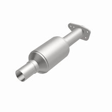 Load image into Gallery viewer, MagnaFlow Exhaust Products 3391419 California CARB Direct-Fit Catalytic Converter for Select Chevrolet LLV, Chevrolet S10, Chevrolet S10 Blazer, GMC S15, GMC S15 Jimmy, GMC Sonoma