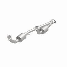 Load image into Gallery viewer, MagnaFlow Exhaust Products 3391353 California CARB Direct-Fit Catalytic Converter for Select Ford Windstar
