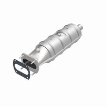 Load image into Gallery viewer, MagnaFlow Exhaust Products 339203 California CARB Direct-Fit Catalytic Converter for Select Ford E-250 Econoline, Ford E-250 Econoline Club Wagon, Ford E-350 Econoline, Ford E-350 Econoline Club Wagon, Ford F-250, Ford F-350
