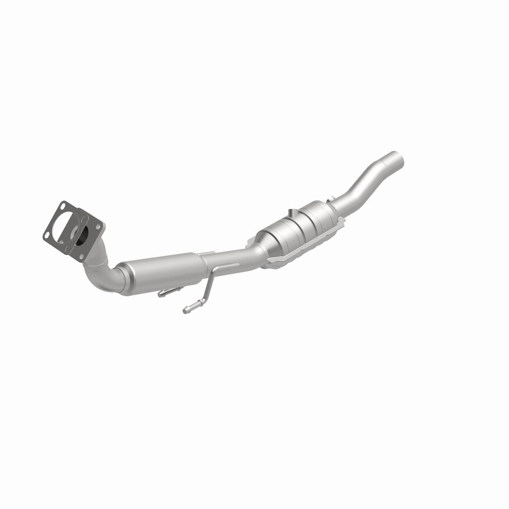 MagnaFlow Exhaust Products 51464 OEM Grade Direct-Fit Catalytic Converter for Select Volkswagen Jetta