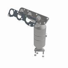 Load image into Gallery viewer, MagnaFlow Exhaust Products 50911 HM Grade Manifold Catalytic Converter for Select Suzuki Verona