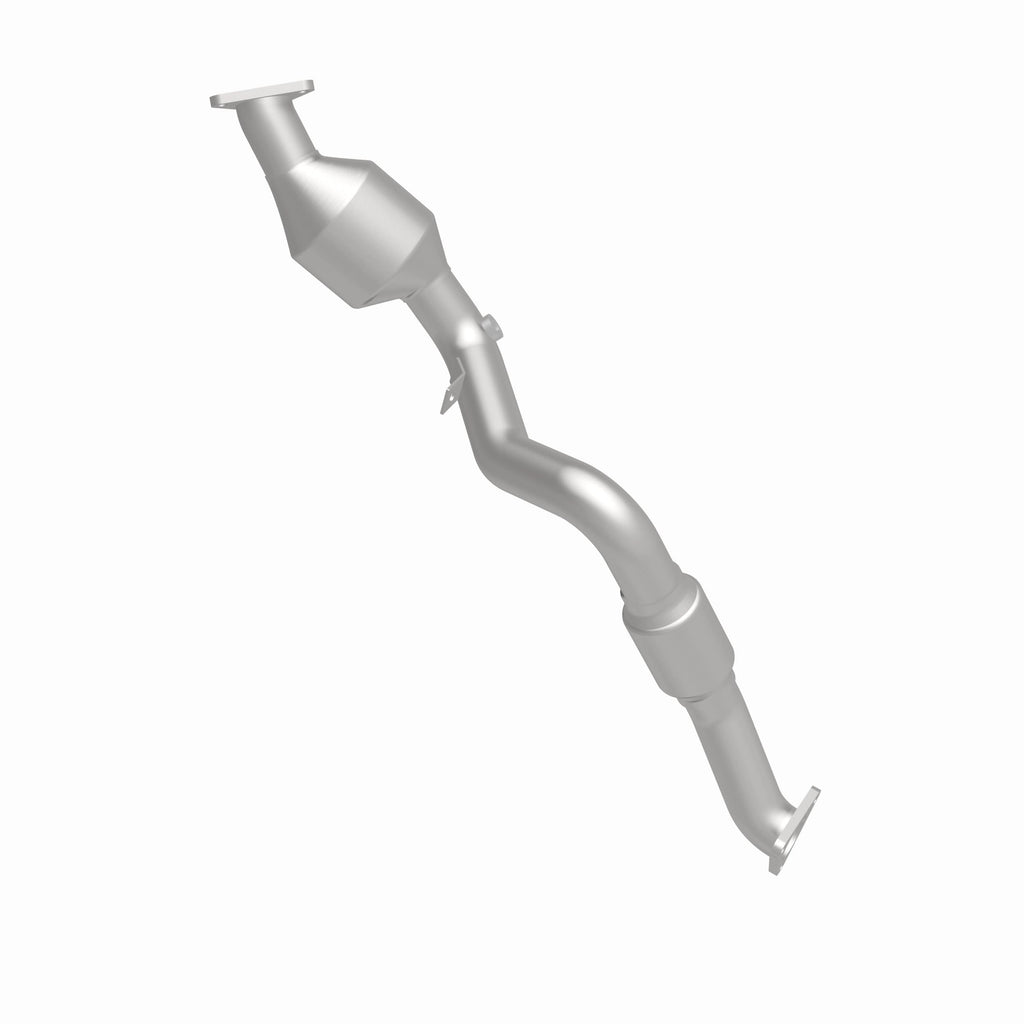 MagnaFlow Exhaust Products 5582586 California CARB Direct-Fit Catalytic Converter for Select Audi Q7, Volkswagen Touareg
