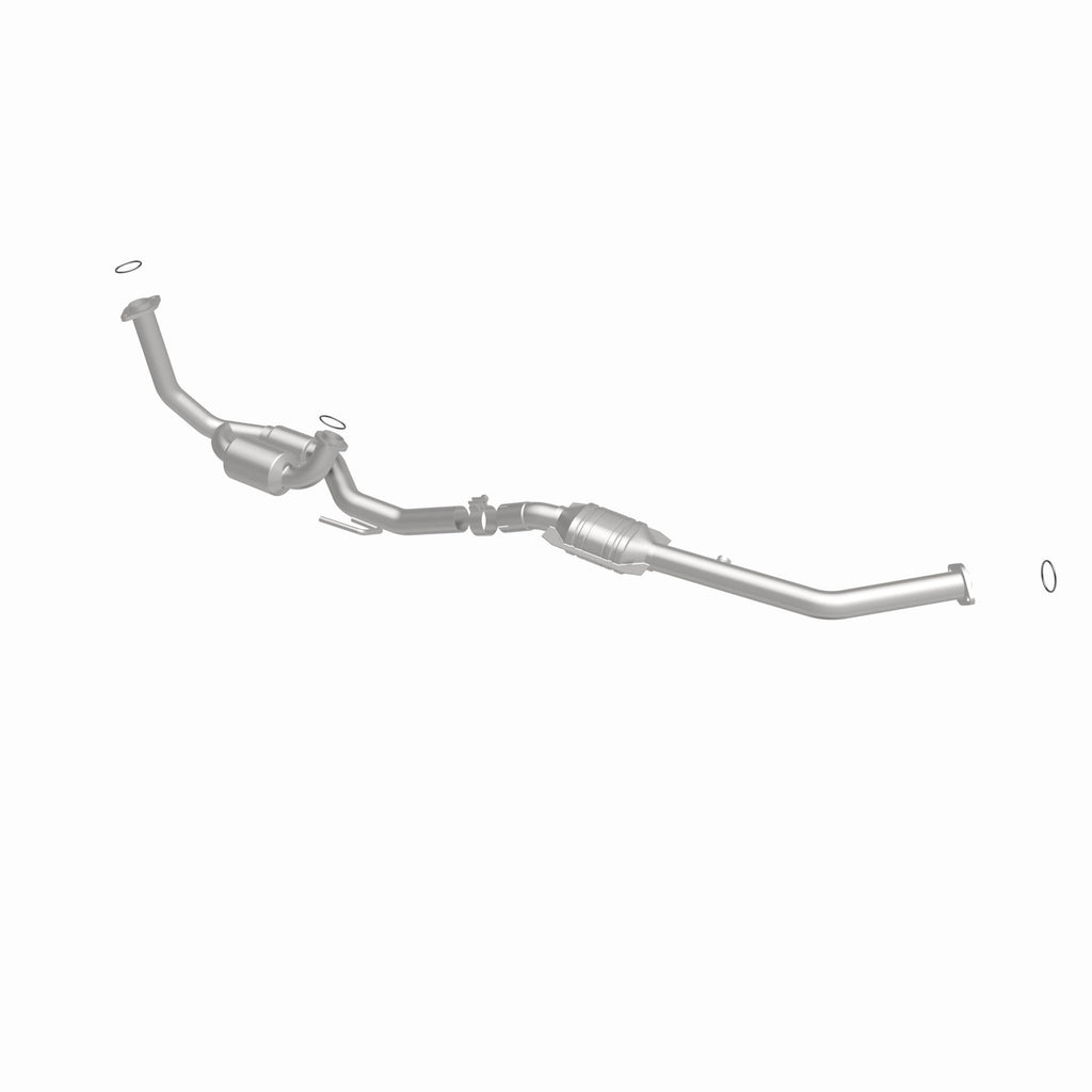 MagnaFlow Exhaust Products 52457 OEM Grade Direct-Fit Catalytic Converter for Select Toyota Sienna