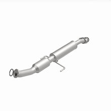 Load image into Gallery viewer, MagnaFlow Exhaust Products 5571189 California CARB Direct-Fit Catalytic Converter for Select Scion xB