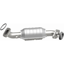 Load image into Gallery viewer, MagnaFlow Exhaust Products 5461884 California CARB Direct-Fit Catalytic Converter for Select Cadillac CTS