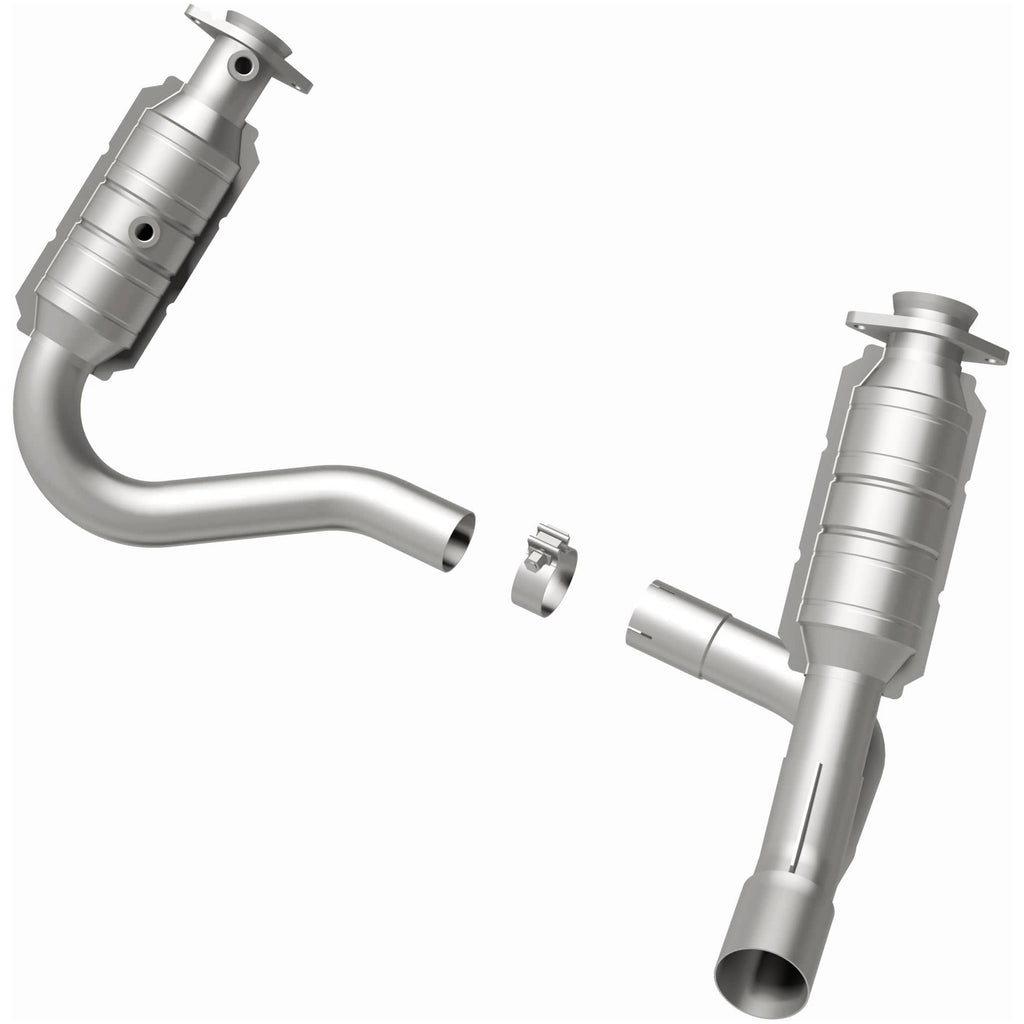 MagnaFlow Exhaust Products 49638 OEM Grade Direct-Fit Catalytic Converter for Select Chrysler Aspen, Dodge Durango