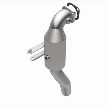Load image into Gallery viewer, MagnaFlow Exhaust Products 21-605 OEM Grade Direct-Fit Catalytic Converter for Select Ford Edge, Ford Fusion, Lincoln Continental, Lincoln MKX, Lincoln Nautilus