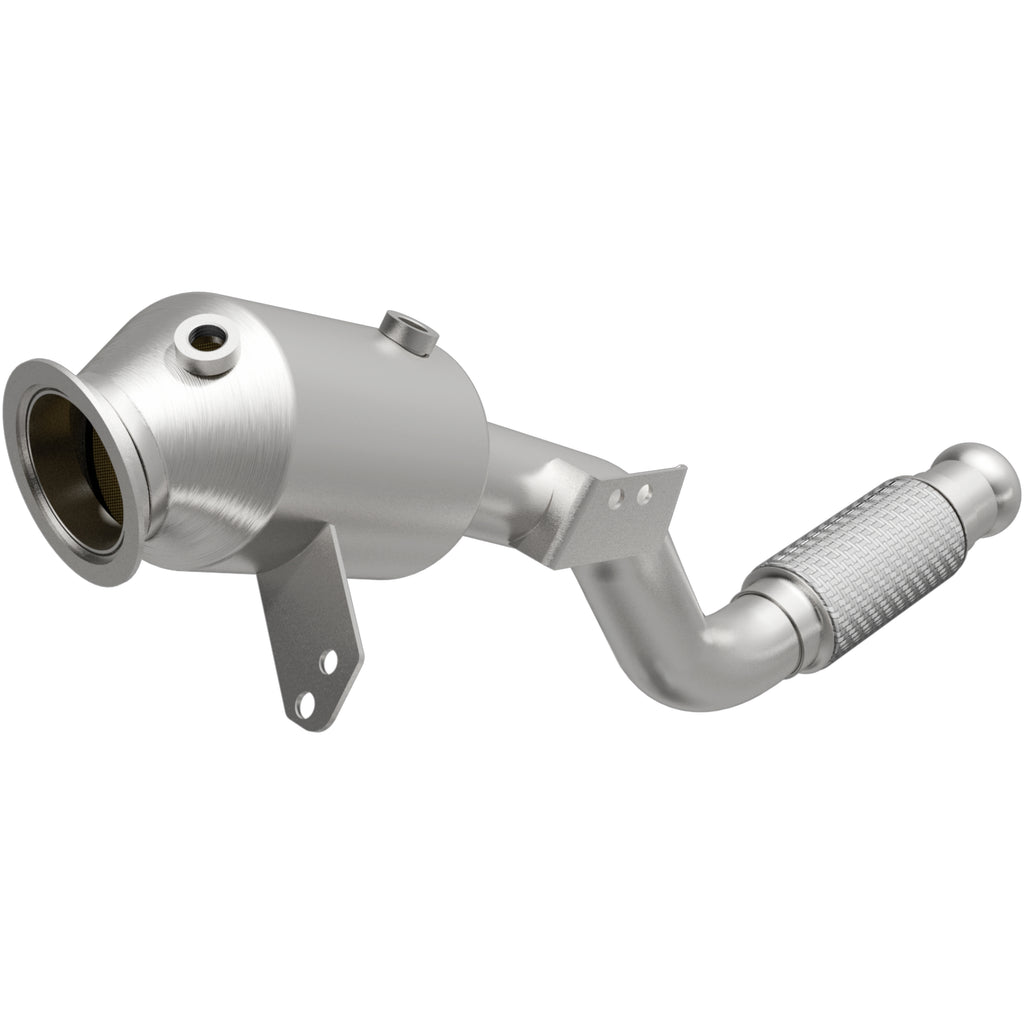 MagnaFlow Exhaust Products 21-897 OEM Grade Direct-Fit Catalytic Converter for Select Mercedes-Benz Metris