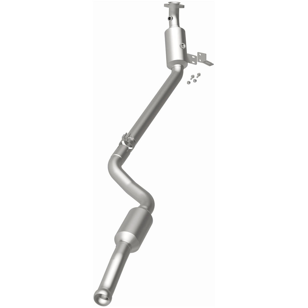 MagnaFlow Exhaust Products 21-447 OEM Grade Direct-Fit Catalytic Converter for Select Mercedes-Benz C300, Mercedes-Benz E350, Mercedes-Benz E400, Mercedes-Benz GLK350