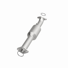 Load image into Gallery viewer, MagnaFlow Exhaust Products 5592661 California CARB Direct-Fit Catalytic Converter for Select Toyota Tacoma