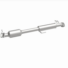 Load image into Gallery viewer, MagnaFlow Exhaust Products 5571133 California CARB Direct-Fit Catalytic Converter for Select Kia Optima