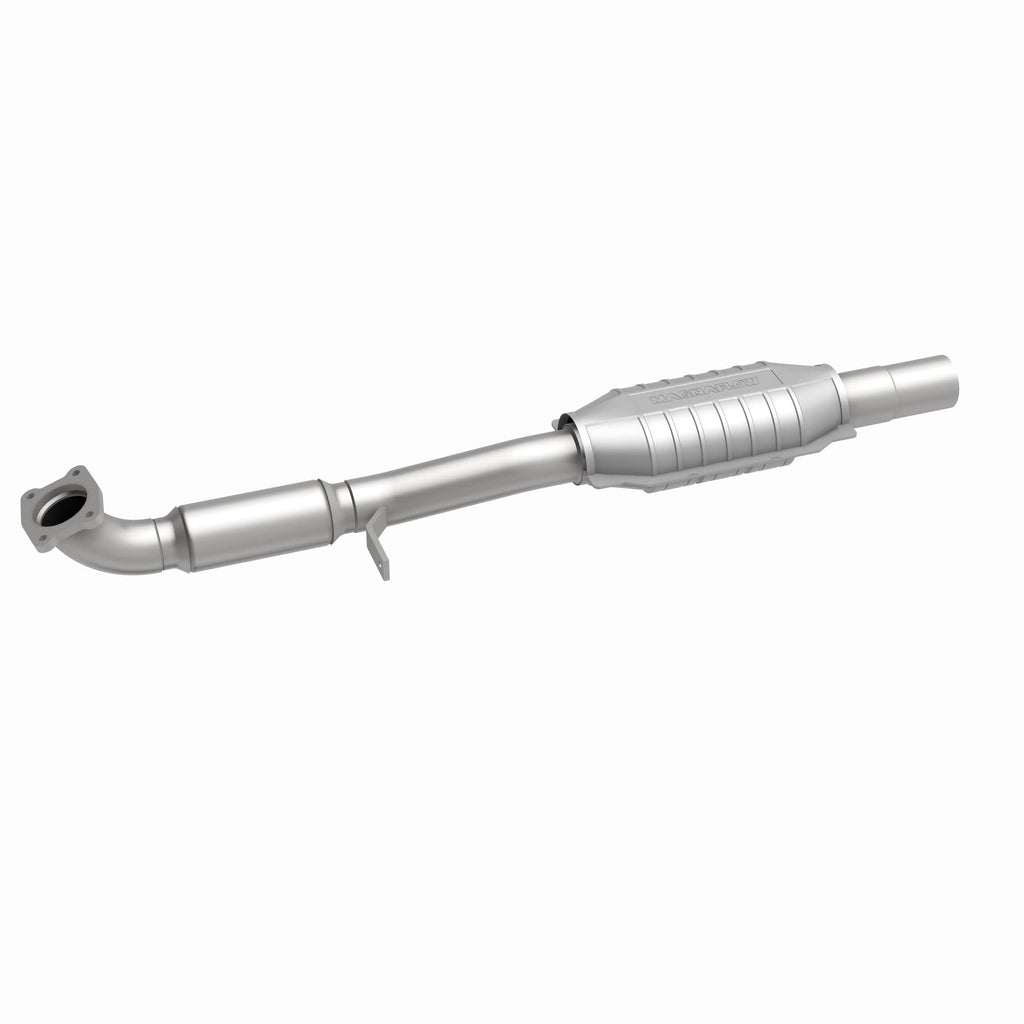 MagnaFlow Exhaust Products 49528 OEM Grade Direct-Fit Catalytic Converter for Select Volvo S40, Volvo V40