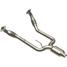 Load image into Gallery viewer, MagnaFlow Exhaust Products 23343 HM Grade Direct-Fit Catalytic Converter for Select Ford Thunderbird, Mercury Cougar