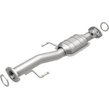 Load image into Gallery viewer, MagnaFlow Exhaust Products 447225 California CARB Direct-Fit Catalytic Converter for Select Toyota 4Runner