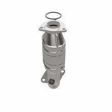 Load image into Gallery viewer, MagnaFlow Exhaust Products 49555 OEM Grade Direct-Fit Catalytic Converter for Select Chevrolet Tracker, Suzuki Vitara