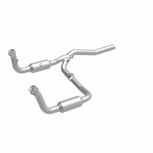 Load image into Gallery viewer, MagnaFlow Exhaust Products 52148 OEM Grade Direct-Fit Catalytic Converter for Select Dodge Nitro, Jeep Liberty