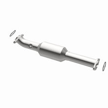 Load image into Gallery viewer, MagnaFlow Exhaust Products 5592661 California CARB Direct-Fit Catalytic Converter for Select Toyota Tacoma